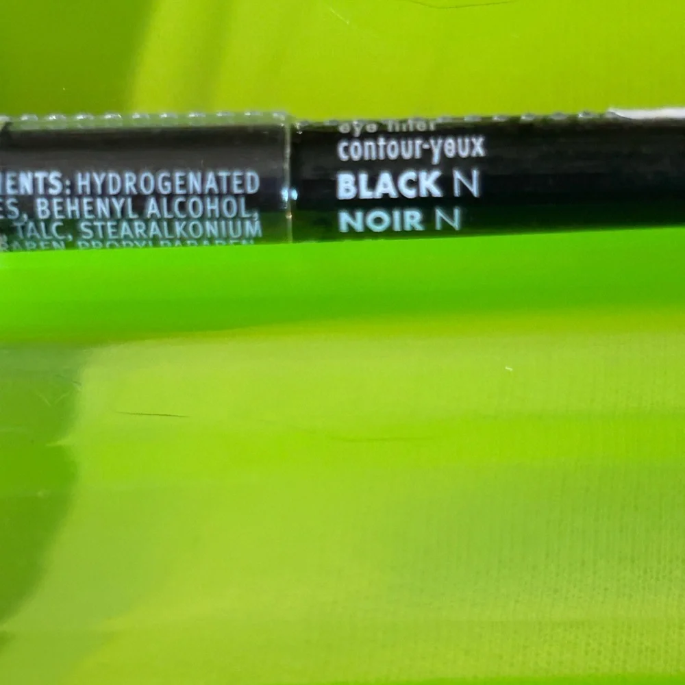 Avon Colortrend Eyeliner. Black